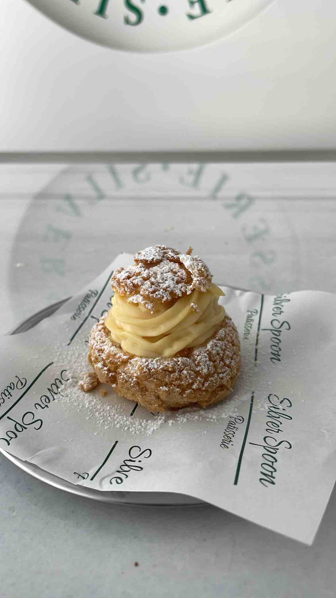 Choux Au Craquelin