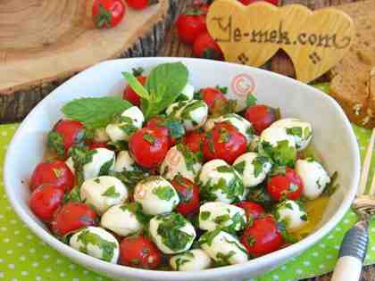 İki peynirli salata