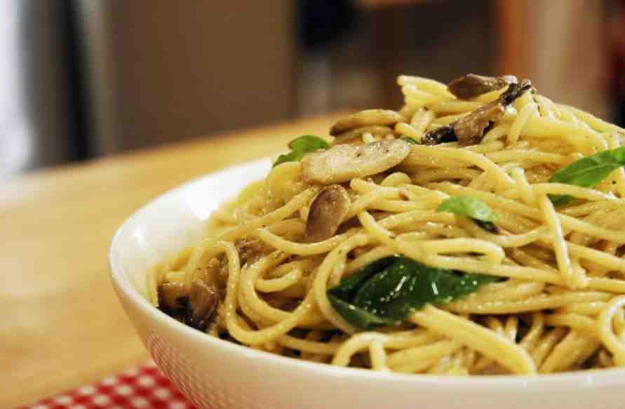 Mantarlı Kremalı Spagetti
