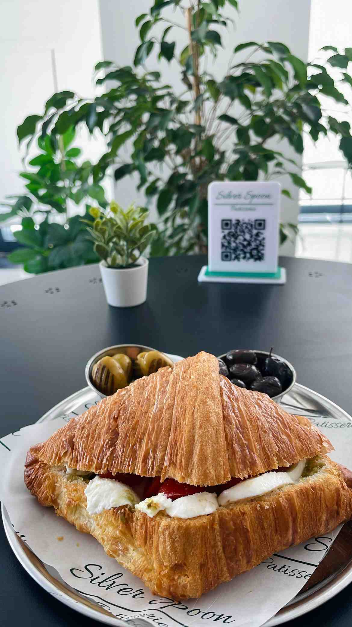 Mozzarella Kruvasan Sandviç<br>